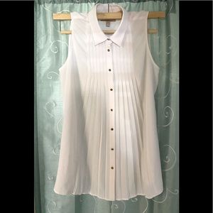 Banana Republic white sleeveless size medium blouse